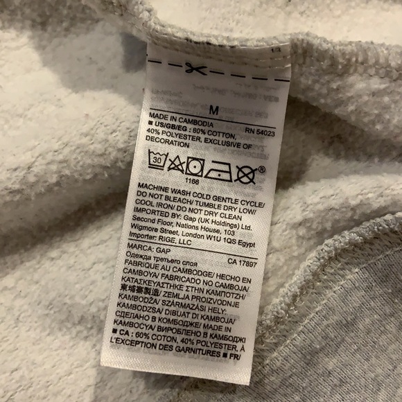 Gap full zip sweater with floral letters - Picture 3 of 8